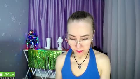 Snapshot of queen_a_n_i chatting on January 2025 11:10:01 AM A N I  Ill be here on December 1st online show from January 2025 11:10:01 AM