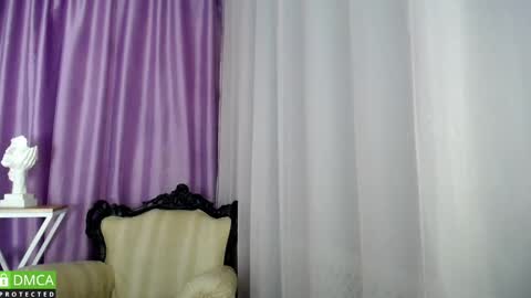 Snapshot of queen_a_n_i chatting on January 2025 11:00:02 AM A N I  Ill be here on December 1st online show from January 2025 11:00:02 AM