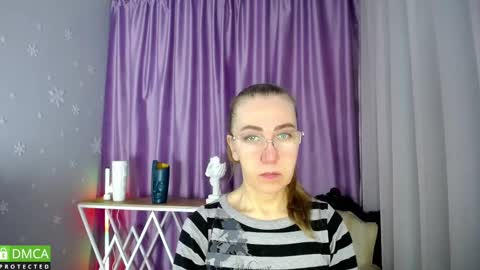 Snapshot of queen_a_n_i chatting on February 2025 09:01:01 AM A N I  Ill be here on December 1st online show from February 2025 09:01:01 AM