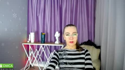 Snapshot of queen_a_n_i chatting on February 2025 05:45:01 AM A N I  Ill be here on December 1st online show from February 2025 05:45:01 AM