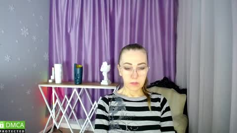 Snapshot of queen_a_n_i chatting on February 2025 03:33:02 AM A N I  Ill be here on December 1st online show from February 2025 03:33:02 AM