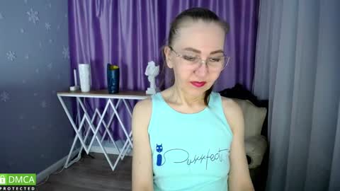 Snapshot of queen_a_n_i chatting on February 2025 12:03:02 PM A N I  Ill be here on December 1st online show from February 2025 12:03:02 PM