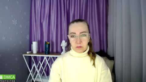 Snapshot of queen_a_n_i chatting on March 2025 08:18:02 AM A N I  Ill be here on December 1st online show from March 2025 08:18:02 AM