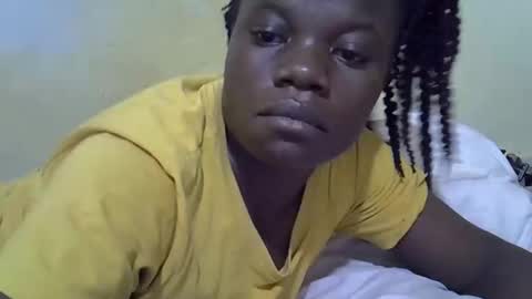 Snapshot of queen_darling3 chatting on January 2026 12:03:02 AM Gentrix online show from January 2026 12:03:02 AM