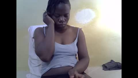 Snapshot of queen_darling3 chatting on February 2026 06:50:01 AM Gentrix online show from February 2026 06:50:01 AM