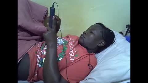 Snapshot of queen_darling3 chatting on February 2026 09:35:01 PM Gentrix online show from February 2026 09:35:01 PM