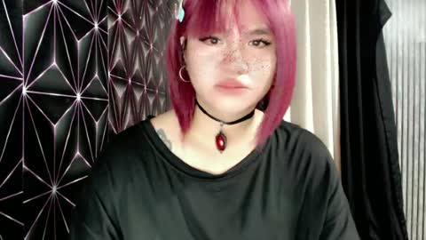 Snapshot of queen_elicktra chatting on June 2026 01:37:02 PM JOY online show from June 2026 01:37:02 PM