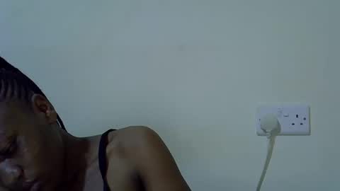 queen_fantacy online show from February 2026 12:58:01 PM