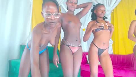 queen online show from February 2026 08:23:01 PM