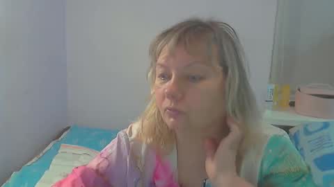 Snapshot of queen_jane8 chatting on November 2025 08:42:01 PM queen_jane8 online show from November 2025 08:42:01 PM