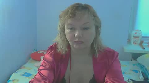 Snapshot of queen_jane8 chatting on March 2026 10:18:02 AM queen_jane8 online show from March 2026 10:18:02 AM