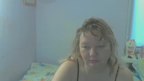 Snapshot of queen_jane8 chatting on April 2026 07:39:01 AM queen_jane8 online show from April 2026 07:39:01 AM