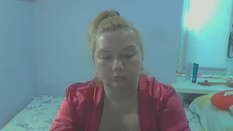 Snapshot of queen_jane8 chatting on May 2026 12:10:01 PM queen_jane8 online show from May 2026 12:10:01 PM