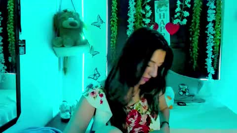queen_natttyy online show from March 2026 02:21:01 PM