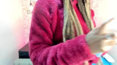   online show from February 2025 12:06:02 PM