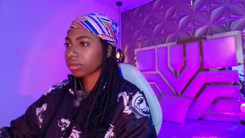 Snapshot of queen_perla_ chatting on April 2026 12:29:02 PM online show from April 2026 12:29:02 PM