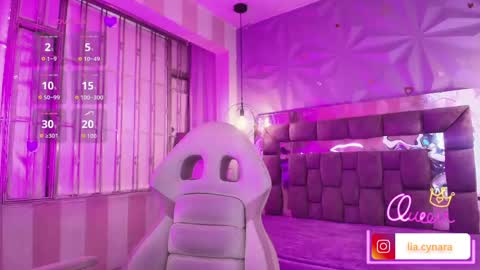 Snapshot of queen_perla_ chatting on May 2026 11:38:01 AM online show from May 2026 11:38:01 AM