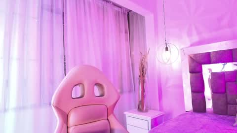 Snapshot of queen_perla_ chatting on June 2026 12:07:02 PM online show from June 2026 12:07:02 PM