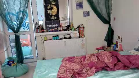 Snapshot of queen_x_joker chatting on June 2026 01:20:02 PM queen_x_joker online show from June 2026 01:20:02 PM
