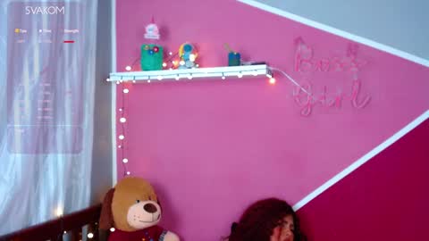 Snapshot of queenamazon_ chatting on February 2025 08:33:02 AM Queenamazon  online show from February 2025 08:33:02 AM