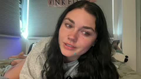 Snapshot of queencassidyy chatting on July 2026 12:12:01 AM Cassidy online show from July 2026 12:12:01 AM