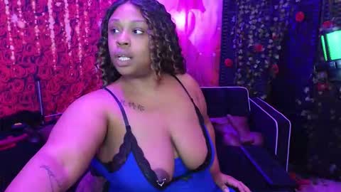 Queen Cherise Roze online show from March 2026 11:41:01 PM