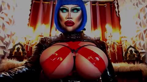 Snapshot of queendomcum6 chatting on February 2025 09:43:01 AM Wanda Luna online show from February 2025 09:43:01 AM
