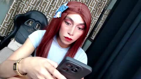 just call me QUEEN and ill be there online show from November 2025 05:46:02 PM