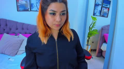 Queen online show from January 2025 11:35:02 PM