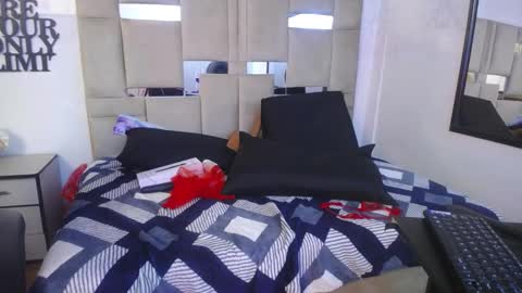 QUEENJEENN online show from December 2024 12:11:02 AM