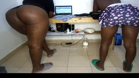 Nina online show from April 2026 07:17:02 AM