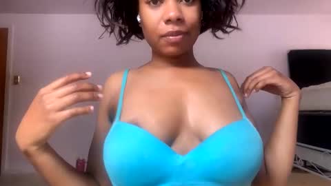 Kourtney online show from October 2025 05:53:01 PM