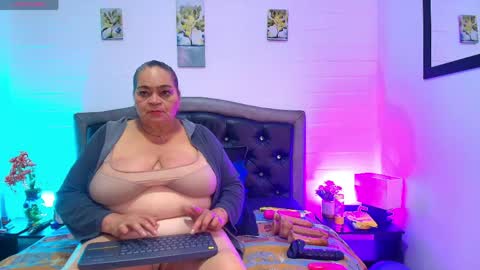 VickyBoobss online show from April 2026 01:04:02 PM