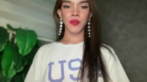 QUEEN online show from March 2026 08:11:01 PM