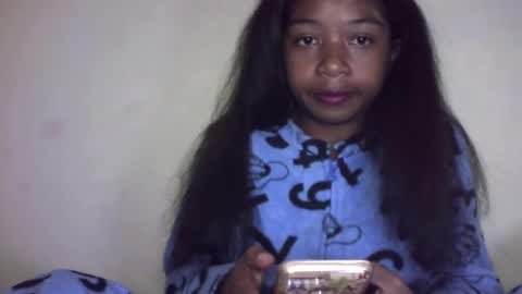 Snapshot of queennaya chatting on July 2026 08:11:01 PM queennaya online show from July 2026 08:11:01 PM