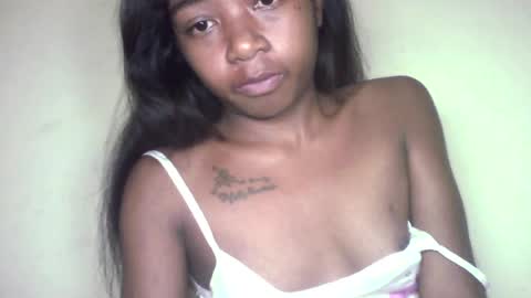 Snapshot of queennaya chatting on July 2026 12:02:02 AM queennaya online show from July 2026 12:02:02 AM