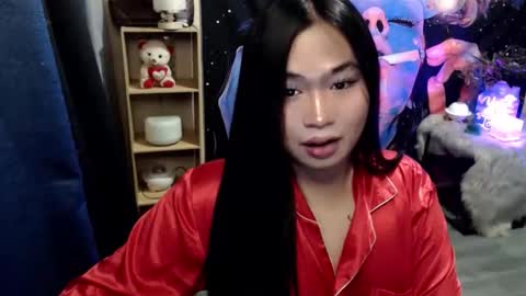 Mikka online show from November 2025 03:49:01 PM