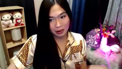 Mikka online show from December 2025 10:06:01 PM