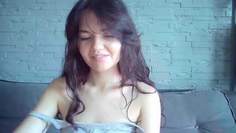 Snapshot of queenofmodels chatting on November 2025 07:07:01 AM QueenOfModels online show from November 2025 07:07:01 AM