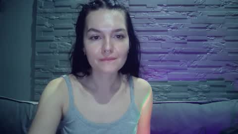 Snapshot of queenofmodels chatting on January 2026 04:05:01 AM QueenOfModels online show from January 2026 04:05:01 AM