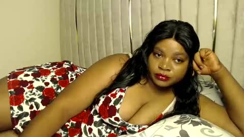 Snapshot of queenofsouls chatting on December 2024 05:18:01 AM . online show from December 2024 05:18:01 AM