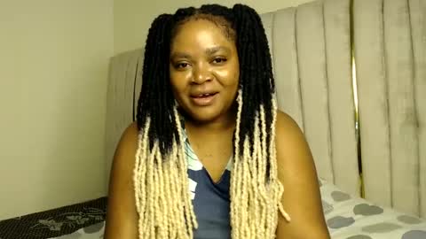 Snapshot of queenofsouls chatting on December 2024 08:03:02 AM . online show from December 2024 08:03:02 AM