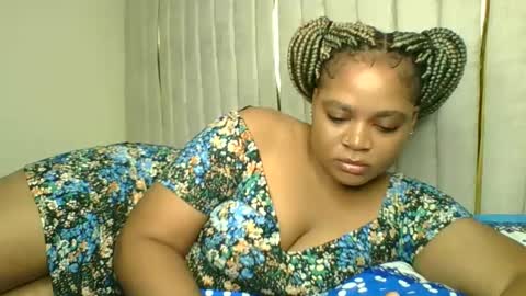 Snapshot of queenofsouls chatting on January 2025 05:51:02 AM . online show from January 2025 05:51:02 AM