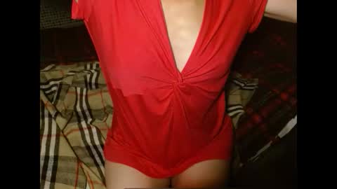Snapshot of queenoftenderness chatting on September 2025 04:53:02 PM queenoftenderness online show from September 2025 04:53:02 PM