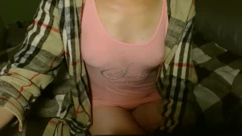 Snapshot of queenoftenderness chatting on September 2025 06:13:02 PM queenoftenderness online show from September 2025 06:13:02 PM