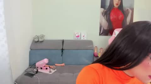 Snapshot of queenramoona_hot chatting on December 2024 08:25:02 PM RAMONA ULLOA  online show from December 2024 08:25:02 PM