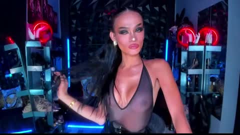 Snapshot of queenvalentinats chatting on May 2026 11:21:02 PM ValentinaMoone online show from May 2026 11:21:02 PM