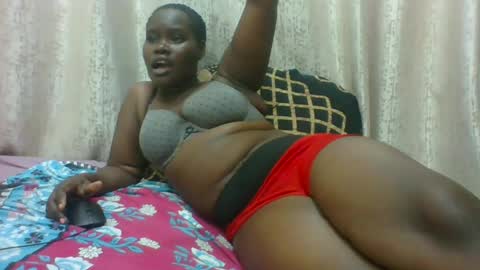 Snapshot of queenvivy chatting on July 2026 09:38:01 AM VIVIAN online show from July 2026 09:38:01 AM