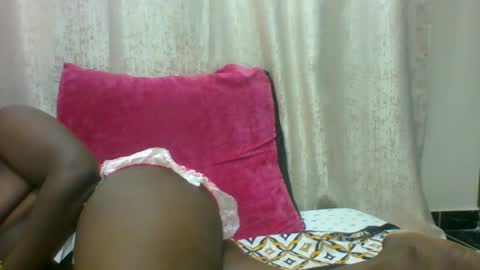 Snapshot of queenvivy chatting on August 2026 09:48:02 AM VIVIAN online show from August 2026 09:48:02 AM