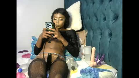 quin_z online show from October 2025 11:13:02 PM